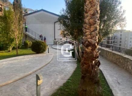 Apartamento para 328 000 euro en Przno, Montenegro