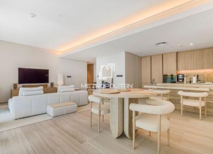 Apartment for 2 023 382 euro in Dubai, UAE