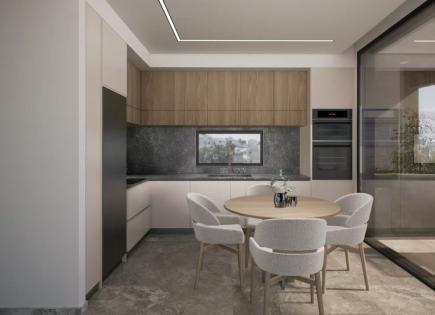 Penthouse for 440 000 euro in Larnaca, Cyprus