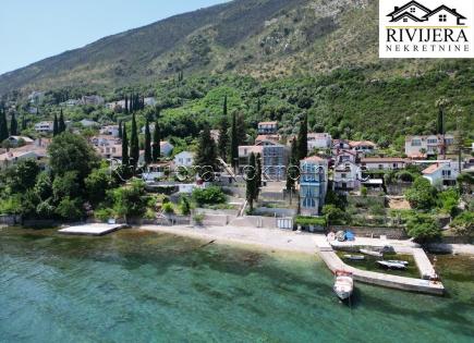 Villa pour 2 000 000 Euro à Herceg-Novi, Monténégro