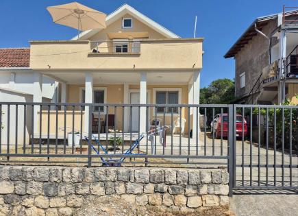 Haus für 110 000 euro in Utjeha, Montenegro
