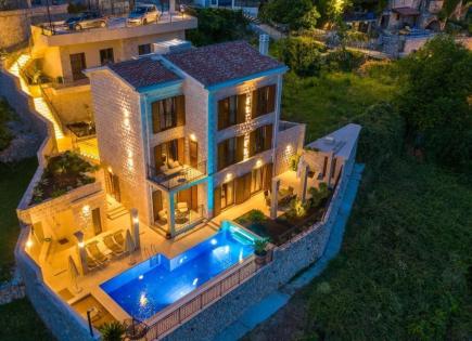 Villa for 2 200 000 euro in Budva, Montenegro