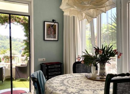 Piso para 180 000 euro en Petrovac, Montenegro