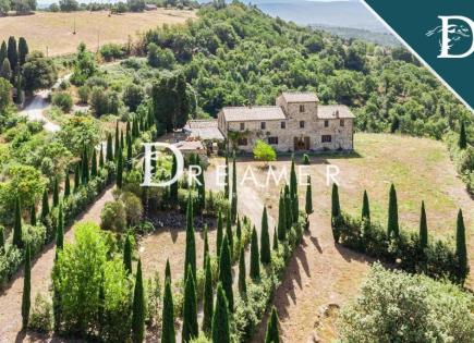 Villa for 1 590 000 euro in Castelnuovo, Italy