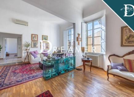 Apartment for 1 500 000 euro in Florence, Italy