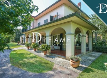 Villa für 1 300 000 euro in Capannori, Italien