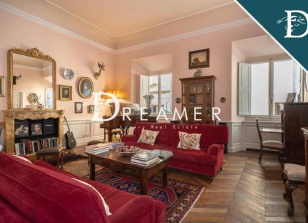 Apartment for 1 850 000 euro in Florence, Italy