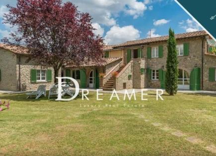 Villa for 1 450 000 euro in Cortona, Italy