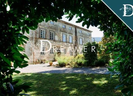 Villa für 3 600 000 euro in Capannori, Italien