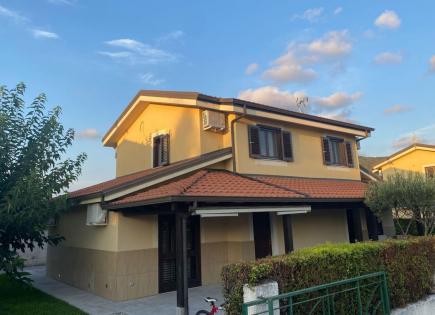 Villa für 470 000 euro in Pizzo, Italien