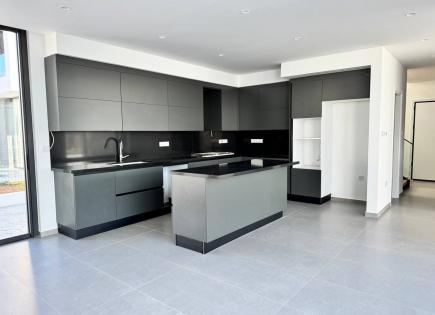Villa for 450 000 euro in Yenibogazici, Cyprus