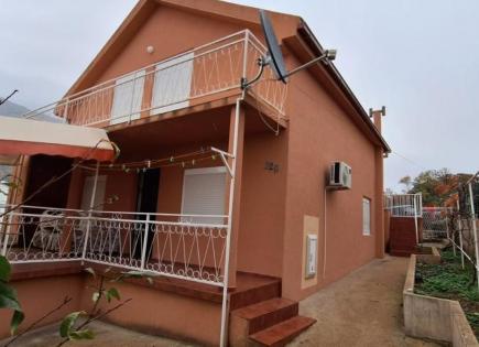 Haus für 110 000 euro in Dobra Voda, Montenegro