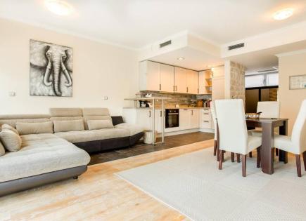 Appartement pour 227 000 Euro à Dobrota, Monténégro