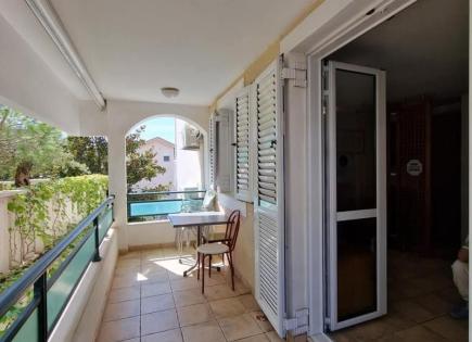 Flat for 116 000 euro in Petrovac, Montenegro