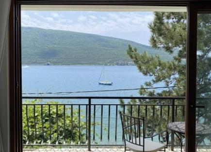 Casa para 586 610 euro en Kumbor, Montenegro