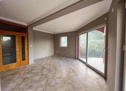 Flat for 100 841 euro in Lastva, Montenegro