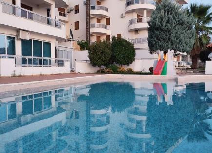 Flat for 220 000 euro in Dobra Voda, Montenegro