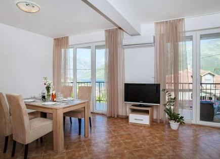 Wohnung für 126 515 euro in Kamenari, Montenegro