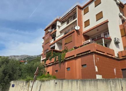 Flat for 180 000 euro in Petrovac, Montenegro