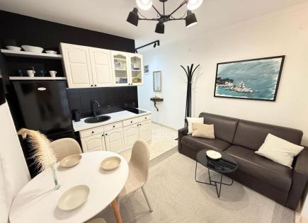 Flat for 125 000 euro in Petrovac, Montenegro