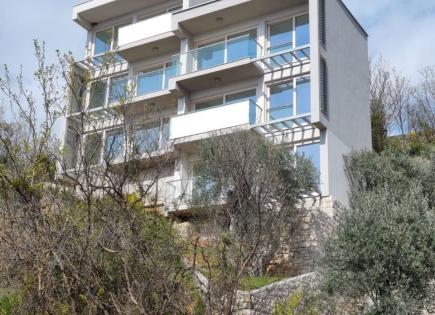 Hôtel pour 744 207 Euro à Przno, Monténégro