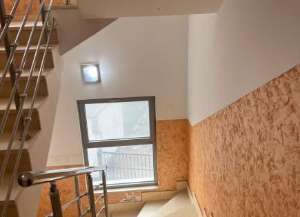 Piso para 220 000 euro en Šušanj, Montenegro