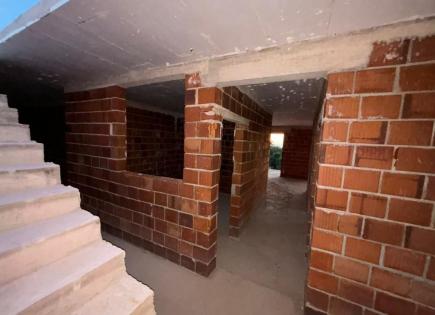 Casa per 235 000 euro a Dobra Voda, Montenegro