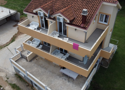 House for 465 860 euro in Baosici, Montenegro