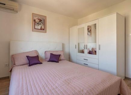 Wohnung für 185 000 euro in Bar, Montenegro
