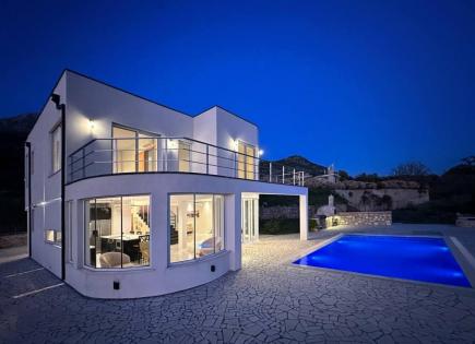 Haus für 750 000 euro in Dobra Voda, Montenegro