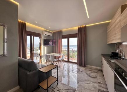 Wohnung für 150 000 euro in Tivat, Montenegro