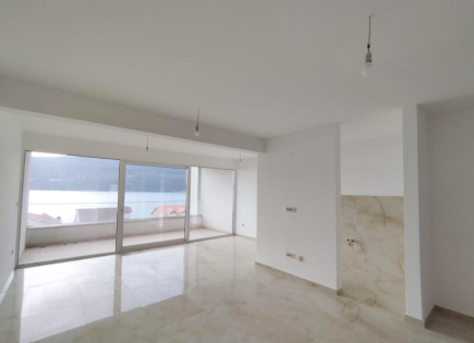 Piso para 310 000 euro en Baosici, Montenegro