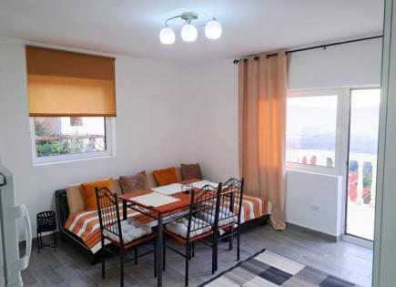 Piso para 120 000 euro en Kavač, Montenegro