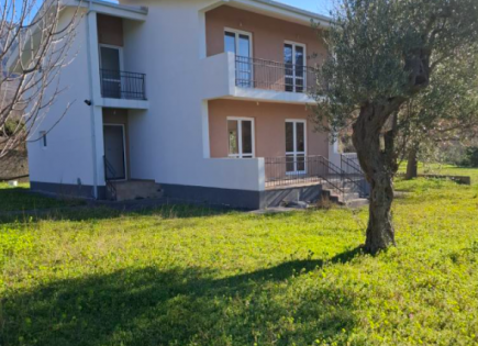 Haus für 465 000 euro in Montenegro