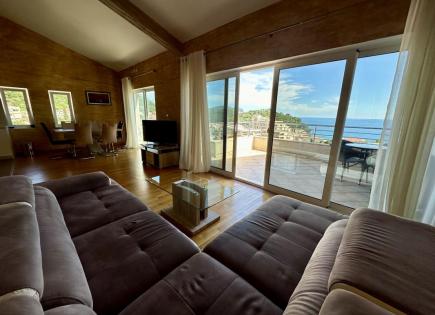 Piso para 330 000 euro en Petrovac, Montenegro