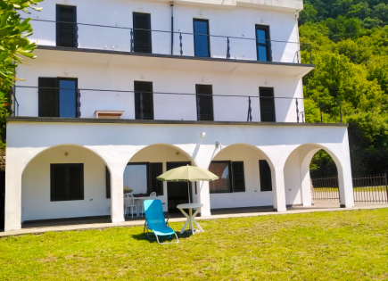 Casa para 571 338 euro en Petrovac, Montenegro