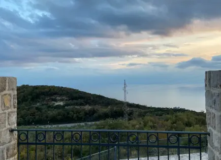 Wohnung für 860 654 euro in Petrovac, Montenegro