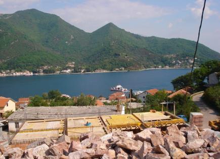 Grundstück für 385 000 euro in Kamenari, Montenegro