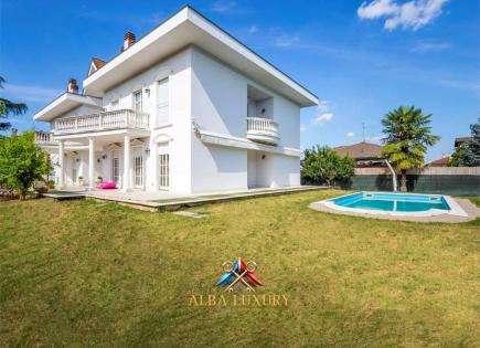 Villa for 1 800 000 euro in Italy