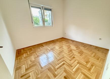 Piso para 128 000 euro en Budva, Montenegro