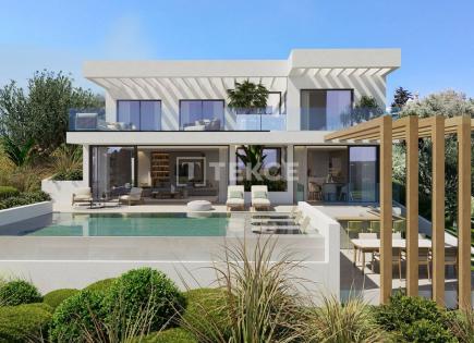 Villa for 990 000 euro in Estepona, Spain