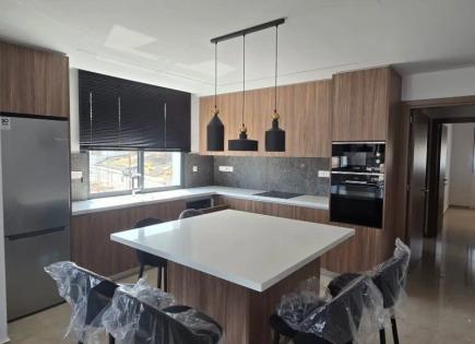 Appartement pour 2 200 Euro par mois à Limassol, Chypre