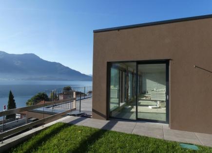 Flat for 500 000 euro in Domaso, Italy