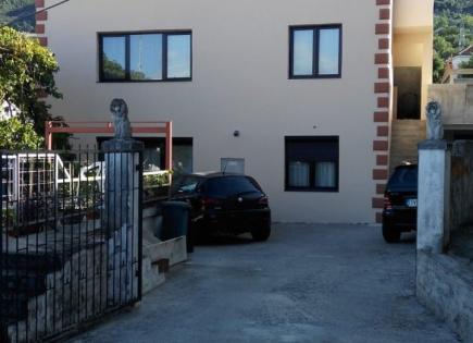 Haus für 730 000 euro in Tivat, Montenegro