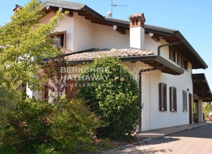 Villa for 410 000 euro in Novara, Italy