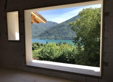 Villa for 700 000 euro in Valsolda, Italy