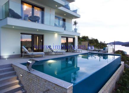 Villa para 2 600 000 euro en Rogoznica, Croacia