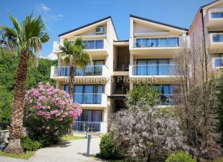 Flat for 187 000 euro in Przno, Montenegro