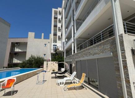 Flat for 170 100 euro in Dobra Voda, Montenegro