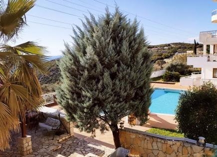 Flat for 220 000 euro in Dobra Voda, Montenegro